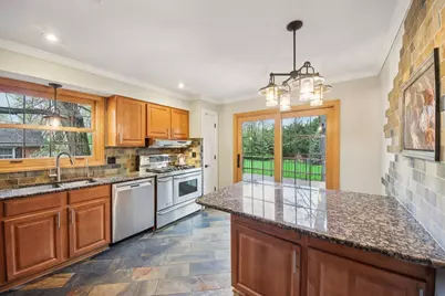 236 Monument Avenue, Barrington, IL 60010 - Photo 4