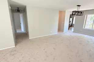1975 Windsong Dr, Schaumburg, IL 60194 - Photo 8