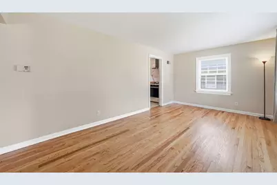 1009 Leith Avenue, Waukegan, IL 60085 - Photo 4