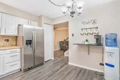525 Arlington Lane, South Elgin, IL 60177 - Photo 10