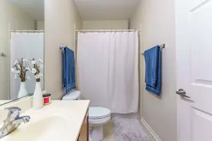 5218 W Galewood Ave, Chicago, IL 60639 - Photo 20