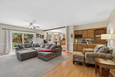 6121 Sands Road, Crystal Lake, IL 60014 - Photo 10