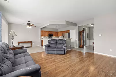 13244 Oakwood Avenue, Huntley, IL 60142 - Photo 6