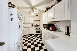 6325 N Sheridan Rd, Chicago, IL 60660 - Photo 8