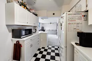 6325 N Sheridan Rd, Chicago, IL 60660 - Photo 10