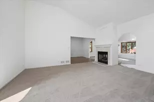 415 Juniper Dr, North Aurora, IL 60542 - Photo 4