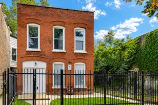 427 N Lawndale Ave, Chicago, IL 60624 - Photo 1