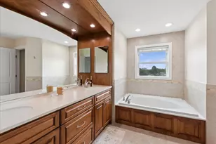 169 White Pine Ln, Lake Villa, IL 60046 - Photo 12