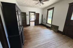 409 S Chestnut St, Kewanee, IL 61443 - Photo 10