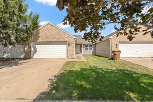 112 W Tomaras Ave, Savoy, IL 61874 - Photo 34
