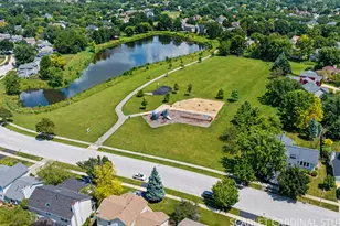 127 Forestview Ln, Aurora, IL 60502 - Photo 26