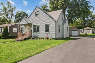 418 S Lake Terrace, Mundelein, IL 60060 - Photo 2