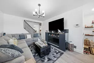 3049 W 71st St, Chicago, IL 60629 - Photo 6