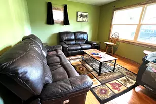 1403 Glendale Dr, Champaign, IL 61821 - Photo 2