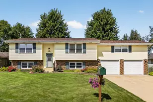 249 S Tomagene Dr, Bourbonnais, IL 60914 - Photo 1