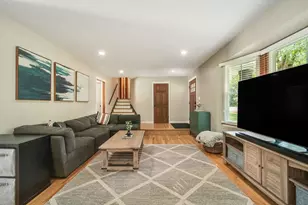 1340 Clyde Dr, Naperville, IL 60565 - Photo 4