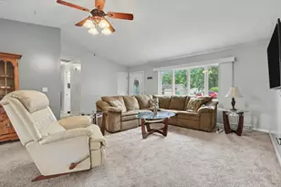 6338 Whirlaway Dr, Mt. Zion, IL 62549 - Photo 6