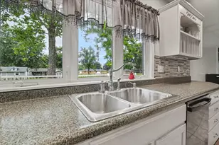 6338 Whirlaway Dr, Mt. Zion, IL 62549 - Photo 14