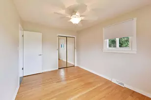 466 N Ridgeland Ave, Elmhurst, IL 60126 - Photo 16
