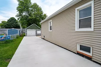 118 E Diller Street, Pontiac, IL 61764 - Photo 20