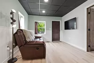 118 E Diller St, Pontiac, IL 61764 - Photo 4