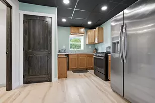118 E Diller St, Pontiac, IL 61764 - Photo 8