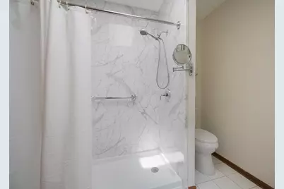216 Brittany Drive #8E-2, Streamwood, IL 60107 - Photo 20