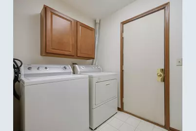 216 Brittany Drive #8E-2, Streamwood, IL 60107 - Photo 14