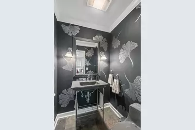508 W Grant Place #102, Chicago, IL 60614 - Photo 8