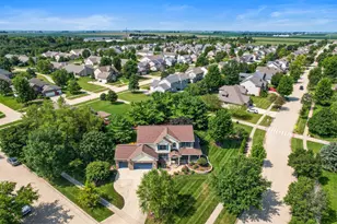 2201 Strand Dr, Champaign, IL 61822 - Photo 2