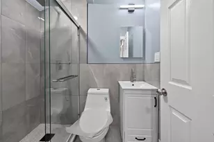 257 Dover Dr, Des Plaines, IL 60018 - Photo 10