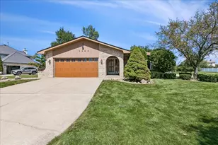 9860 Cambridge Dr, Mokena, IL 60448 - Photo 1