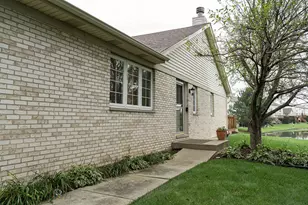 116 Iliad Dr, Tinley Park, IL 60477 - Photo 4