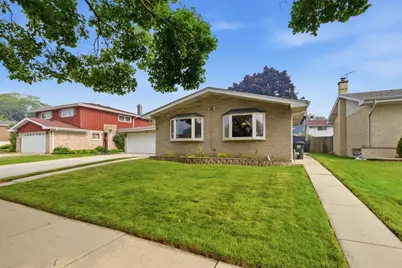 7928 Arcadia Street, Morton Grove, IL 60053 - Photo 4