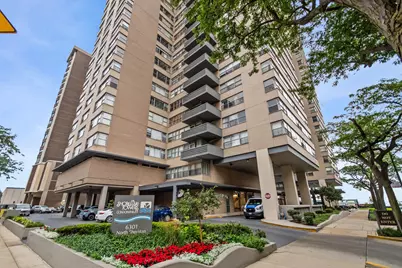 6301 N Sheridan Road #21M, Chicago, IL 60660 - Photo 1