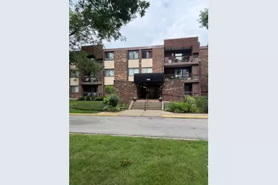 460 Raintree Court #2G, Glen Ellyn, IL 60137 - Photo 1