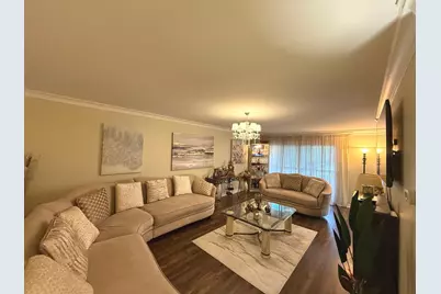 460 Raintree Court #2G, Glen Ellyn, IL 60137 - Photo 2