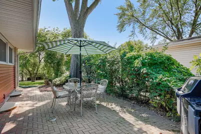 281 Diamond Head Drive, Des Plaines, IL 60018 - Photo 26