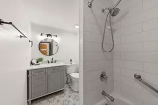 281 Diamond Head Dr, Des Plaines, IL 60018 - Photo 16