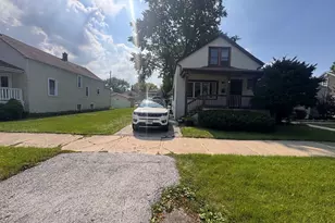 11028 S Sawyer Ave, Chicago, IL 60655 - Photo 1