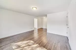 6000 N Winthrop Ave, Chicago, IL 60660 - Photo 4