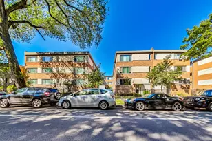 6000 N Winthrop Ave, Chicago, IL 60660 - Photo 2