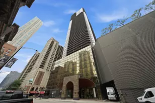 10 E Ontario St, Chicago, IL 60611 - Photo 2