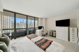 10 E Ontario St, Chicago, IL 60611 - Photo 8