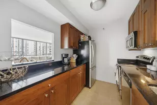 10 E Ontario St, Chicago, IL 60611 - Photo 10