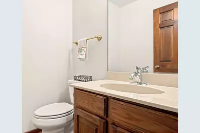 1419 Stevenson Drive, Libertyville, IL 60048 - Photo 12