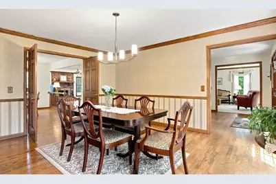 1419 Stevenson Drive, Libertyville, IL 60048 - Photo 4