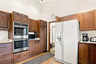 1419 Stevenson Drive, Libertyville, IL 60048 - Photo 8