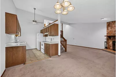 641 Amphitheater Drive #14, Rockford, IL 61107 - Photo 6