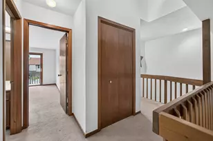 641 Amphitheater Dr, Rockford, IL 61107 - Photo 10
